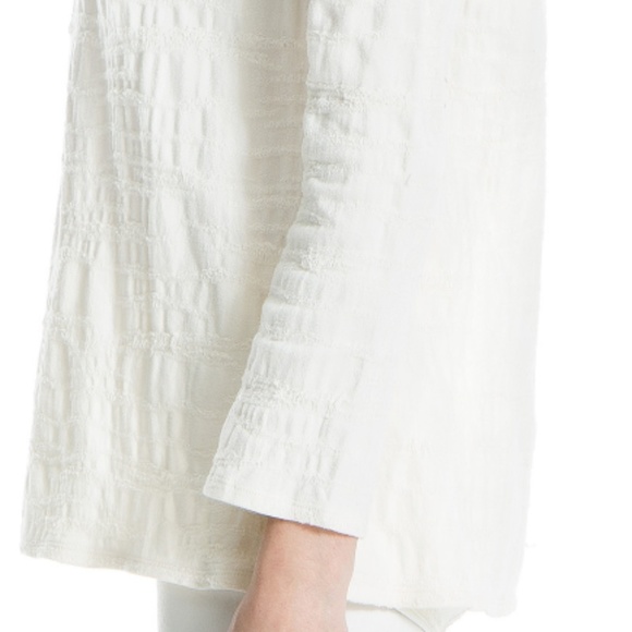 Max Studio London Textured Cold-Shoulder Top - Picture 7 of 8